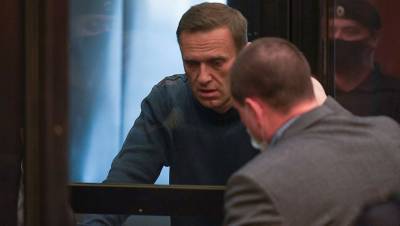 Навальный получил замечание от судьи