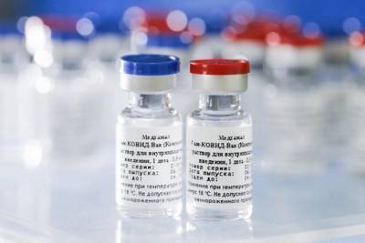В журнале The Lancet опубликовали результаты третьей фазы испытаний вакцины «Спутник V»