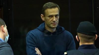 Прокурор поддержал требование ФСИН о замене Навальному условного срока