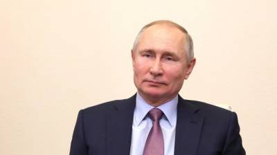 Путин заявил о необходимости реагировать на контент в соцсетях, но без ограничений свободы слова