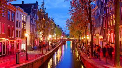 В Амстердаме уберут из центра города «квартал красных фонарей»