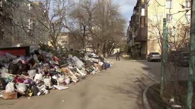 В Дагестане на улицах городов, включая столицу, гниют тонны отходов