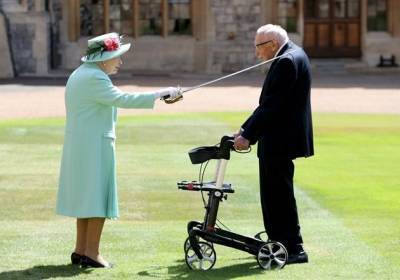 Умер 100-летний британский ветеран сэр Том Мур, собравший миллионы на борьбу с коронавирусом