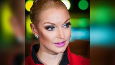 Волочкова начала "новую жизнь" с новым паспортом