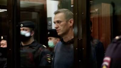 Захарова прокомментировала присутствие дипломатов на заседании по Навальному