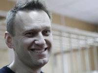Лондон призывает освободить Навального