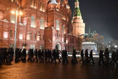 В Москве и Петербурге усилили меры безопасности