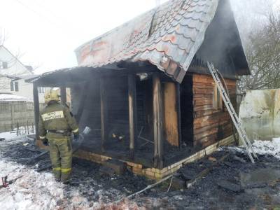 В Смоленске загорелась очередная баня