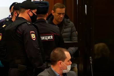 ЕС прокомментировал решение отправить Навального в колонию