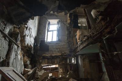 Признан аварийным еще в прошлом веке: в Одессе обвалился жилой дом (фото)