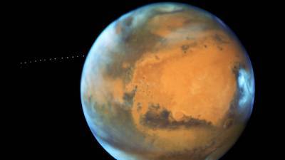 NASA показало сделанные ровером цветные фото с Марса