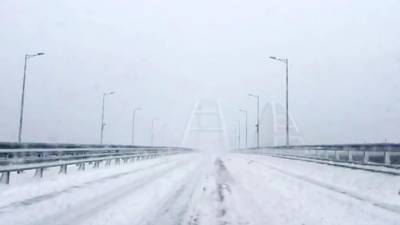 Возобновлено движение по Крымскому мосту в сторону Керчи