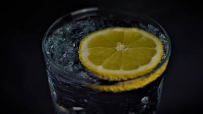 Эндокринолог посоветовала пить больше воды во время стресса