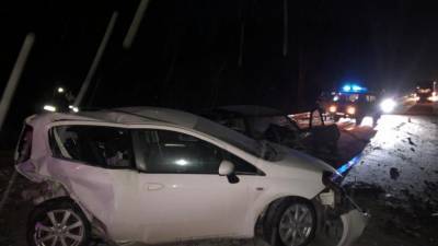 Пять автомобилей столкнулись на южноуральской трассе. Три человека пострадали, один погиб