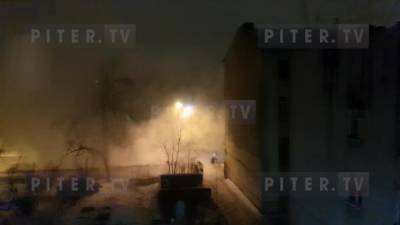 В результате прорыва трубы на 7-й линии В.О. пострадал мужчина - piter.tv - Санкт-Петербург