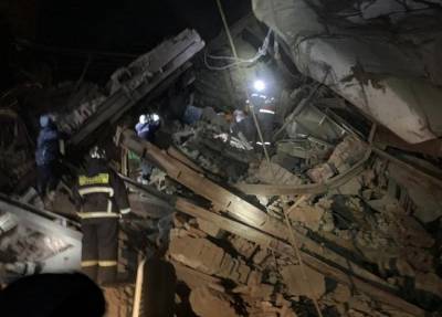 Двое под завалами, один погиб, пятеро тяжелых: рухнуло здание фабрики в Норильске