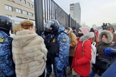Дипломаты из Швеции и Финляндии приехали на суд по Навальному