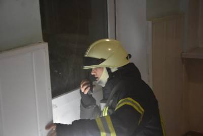 Пожар вспыхнул в роддоме Одессы, срочно съехались спасатели: кадры и что известно о пострадавших