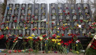 Украина сегодня вспоминает Героев Небесной Сотни