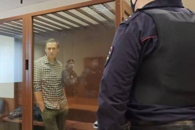 Навальный признался, что пришел к Богу