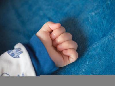 "Больного ребенка можно бросить". В польской правящей партии прокомментировали запрет абортов