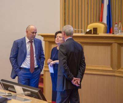 Во второй этап конкурса на должность главы Сургута вышел основной фаворит Андрей Филатов