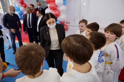 Виктор Мамин и Наталья Котова осмотрели новый центр детского дзюдо в Челябинске