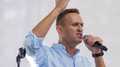 Адвокат Навального назвал возможную дату этапирования подзащитного в колонию