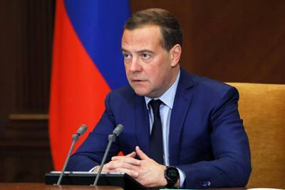 Медведев прокомментировал санкции против Медведчука