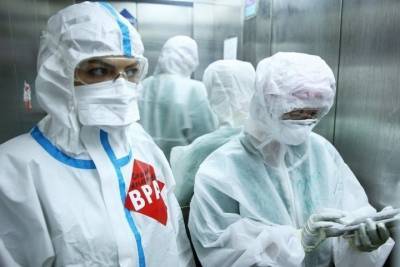 100-летняя россиянка выписалась из больницы после коронавируса