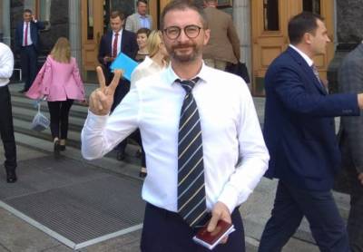 В Киеве неизвестный напал на народного депутата