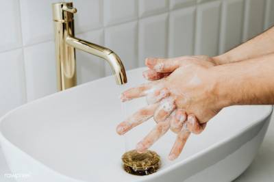 Как отмыть суперклей от рук: 5 действенных способов