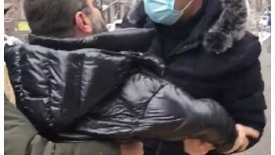 В Армении задержали лидера оппозиционного движения "Вето"