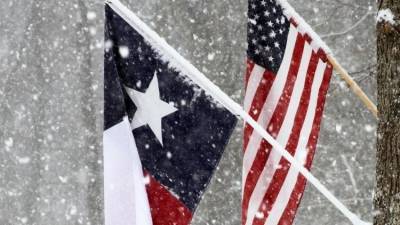 Байден заявил, что не хочет становится обузой для занесенного снегом Техаса