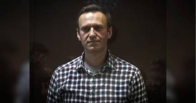 Скинули полтора месяца: Навальному сократили срок пребывания в тюрьме