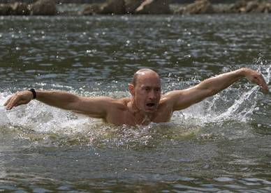 Россияне назвали "настоящими мужчинами" Путина, Ланового и Хабенского
