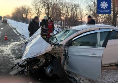 Под Киевом водитель уснул за рулем и устроил аварию с четырьмя авто