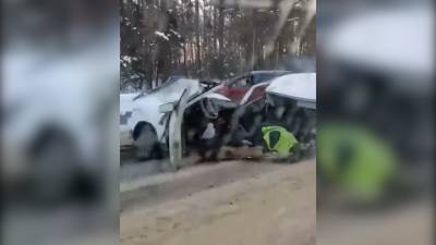 Видео из Сети. Разорвало пополам: в Нижегородской области произошло смертельное ДТП
