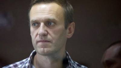 Песков прокомментировал реальный срок Навальному