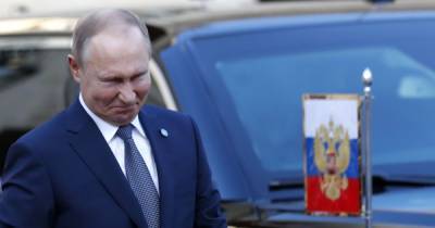 "Более беспокойно становится на линии соприкосновения": у Путина отреагировали на санкции против Медведчука