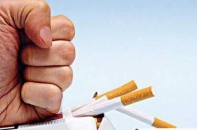 Голод и лишний вес: эндокринолог назвала последствия отказа от сигарет