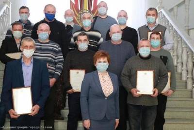 Сорокина премировала отличившихся сотрудников Дирекции благоустройства в честь 23 февраля
