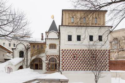 Москва онлайн покажет экскурсию по палатам бояр Романовых