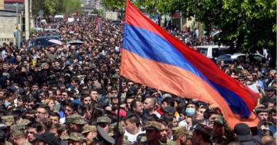 В Армении снова начались протесты: требуют отставки Пашиняна