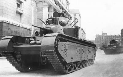 Танк Т-35: почему символ Красной Армии создали немцы