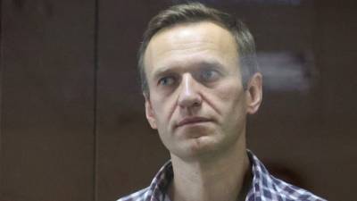Навальный признан виновным в клевете на Артеменко