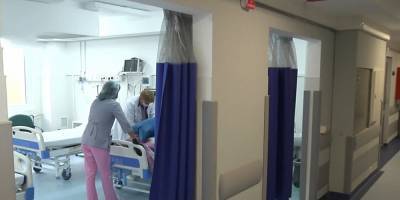 Первый в Украине мобильный госпиталь: как на Прикарпатье противодействуют вспышке COVID-19