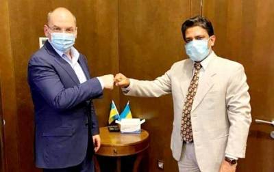 Украина получит много вакцин из Индии – посольство