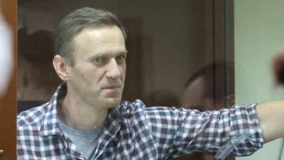 «Ломал комедию»: политолог об отказе Навального извиняться перед ветераном