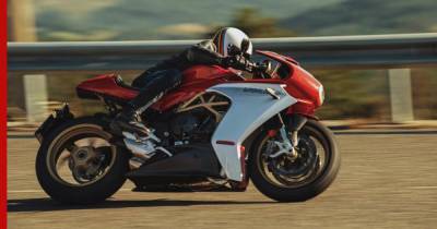 Superveloce 800 назвали преемником знаменитых гоночных мотоциклов MV Agusta